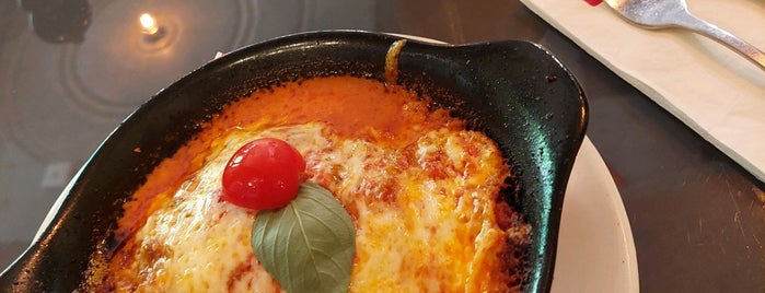 L’Osteria is one of Martinaさんの保存済みスポット.
