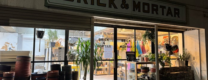 BRICK & MORTAR is one of お買い物.