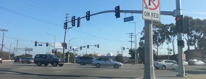 5 Points is one of Los Angeles area highways and crossings.