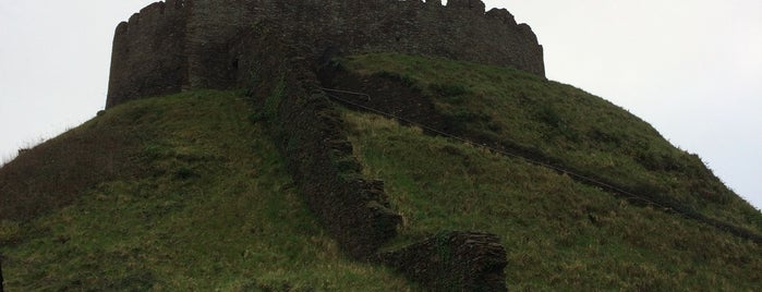 Totnes Castle is one of Carl'ın Beğendiği Mekanlar.