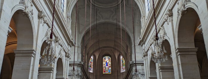 Cathédrale Saint-Louis is one of Versailles.