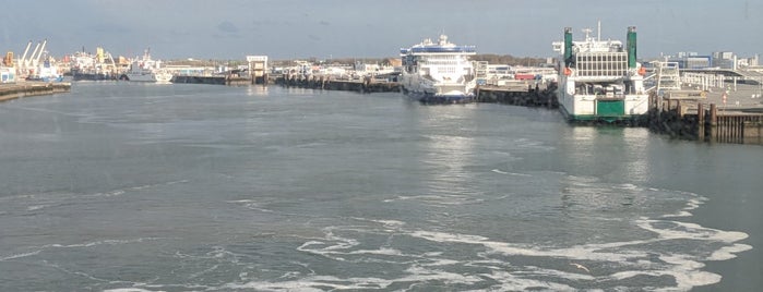 Port de Calais is one of LUOGHI VISITATI PT. 2.