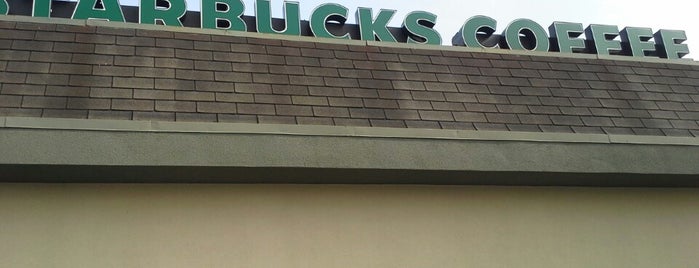 Starbucks is one of Tempat yang Disukai Eric.