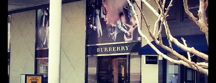 Burberry is one of Tempat yang Disukai Miguel.