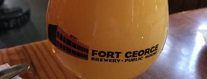 Fort George Brewery & Public House is one of Lugares favoritos de John.