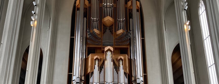 Hallgrímskirkja is one of Lieux qui ont plu à John.