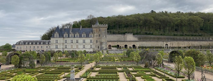 Jardins du Château de Villandry is one of สถานที่ที่ John ถูกใจ.