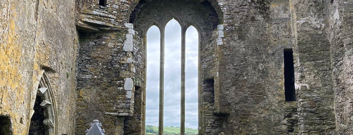 Timoleague Abbey is one of Tempat yang Disukai John.