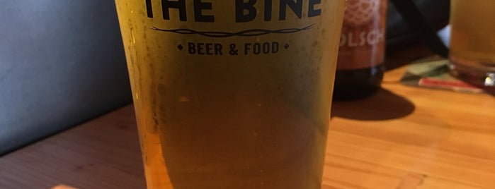 The Bine Beer & Food is one of สถานที่ที่ John ถูกใจ.
