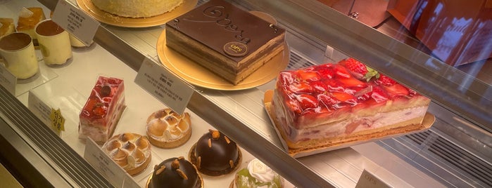 Pattiserie OPS is one of Busan.