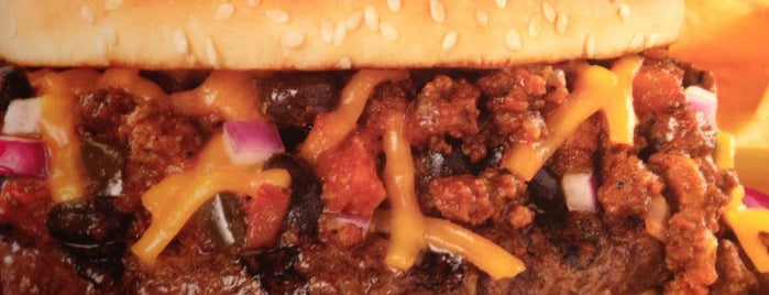 Red Robin Gourmet Burgers and Brews is one of Lugares favoritos de Joe.