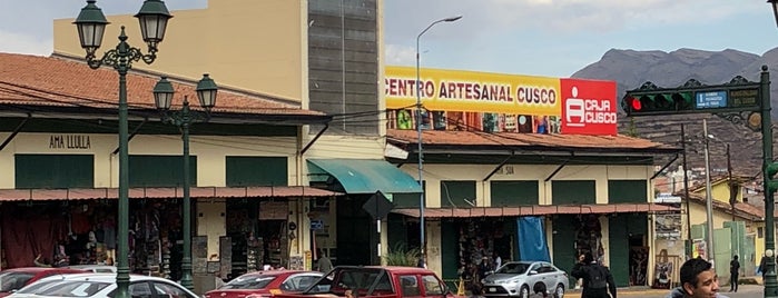 Mercado de Artesanias is one of Cuzco, Perú.