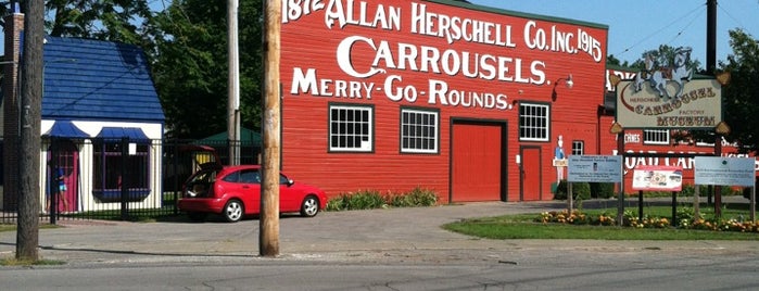 Herschell Carrousel Factory Museum is one of Courtney'in Kaydettiği Mekanlar.