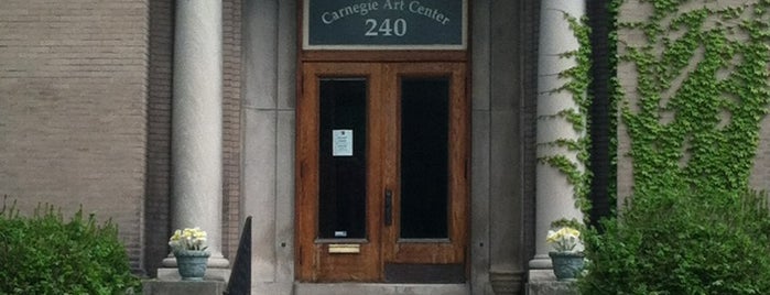 Carnegie Art Center is one of Art Galleries.