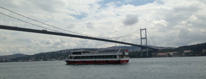 Ortaköy Sahili is one of İstanbul Sahilleri.