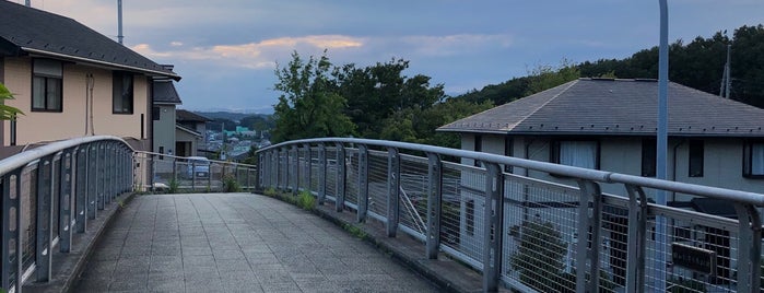 川和歩道橋 is one of ゆうばえのみち.