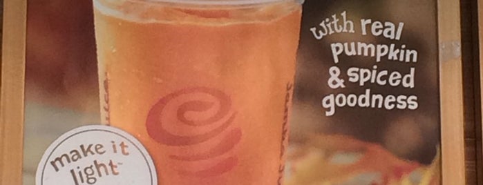 Jamba Juice is one of Lieux qui ont plu à Josh.