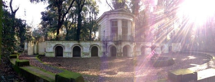 Villa Ada is one of Nuove Isole (di Marco Lodoli).