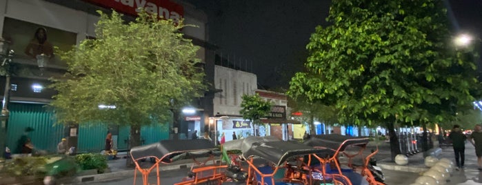 Malioboro is one of Lively Yogyakarta.