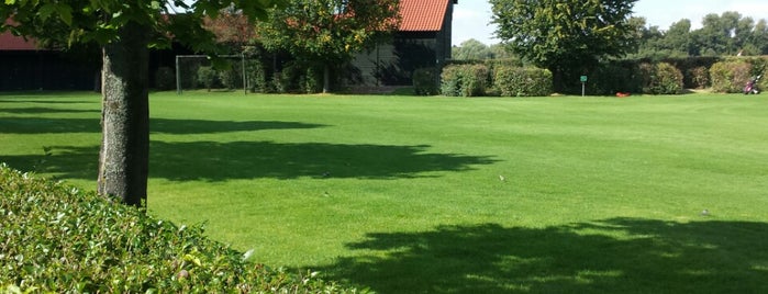 Golfclub Gut Neuenhof is one of Lieux qui ont plu à Jochen.