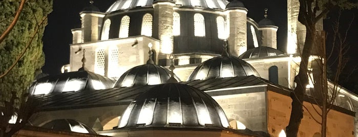 Mesih Ali Paşa Camii is one of İstanbul Avrupa Yakası #2 🍁🍃.