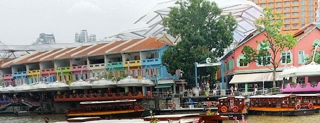 Water Taxi Singapore River is one of Singapore Attractions.