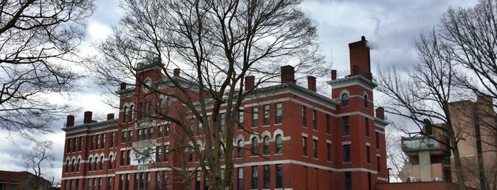 Clark University- Jonas Clark is one of Angela'nın Beğendiği Mekanlar.