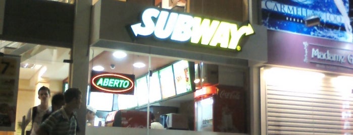 Subway is one of Locais curtidos por Philipe.