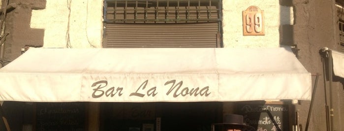 La Nona is one of Juntas Sociales (Bohemia Tour).