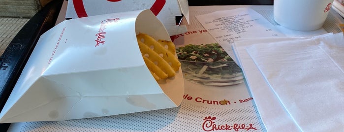 Chick-fil-A is one of Kelliさんのお気に入りスポット.