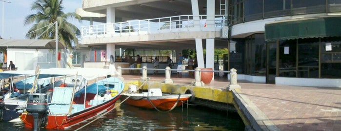 Muelle de la Bodeguita is one of Cartagena.