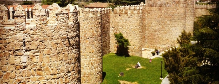Murallas de Ávila is one of Castillos y fortalezas de España.