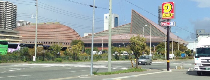 デイリーヤマザキ 神戸港島中町店 is one of สถานที่ที่ Kizen ถูกใจ.