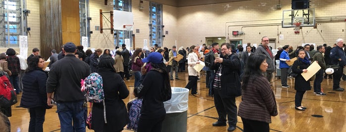 Russell Sage JHS - Polling Place is one of Lugares favoritos de Matthew.