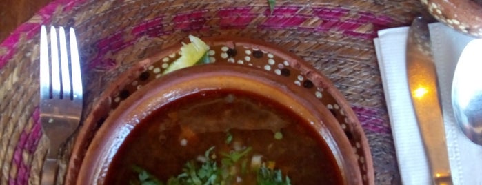 La perla pixán cuisine & mezcal store is one of Orte, die Yoshua gefallen.