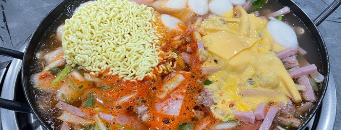 송탄부대찌개 is one of 韓国・서울【麺類】.