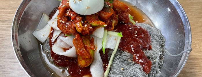 청송함흥냉면 is one of 면식범(麵食犯).