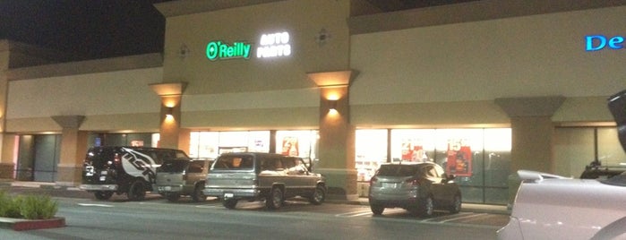 O'Reilly Auto Parts is one of Ryan 님이 좋아한 장소.