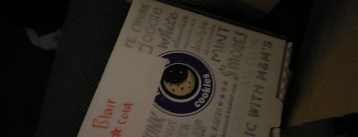 Insomnia Cookies is one of Rogers Park.