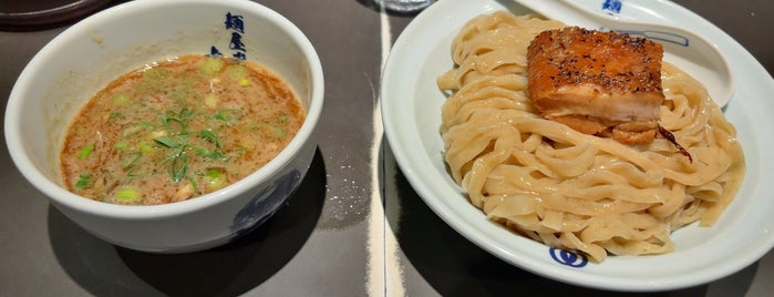 麺屋武蔵 虎嘯 is one of Tokyo Recommendations.