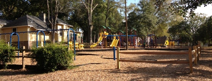 East lake Park Playground is one of Chester : понравившиеся места.