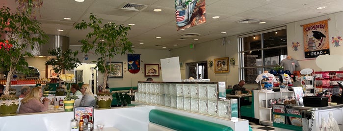 Richie's Real American Diner is one of Places to go.