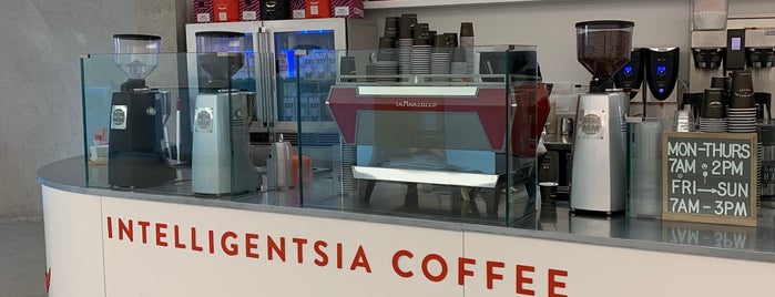 Intelligentsia Coffee is one of Lieux sauvegardés par Kimmie.