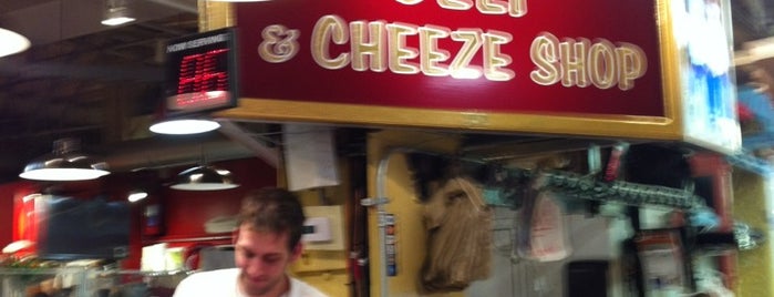 Riehl Deli & Cheese is one of Tempat yang Disukai Sandy.