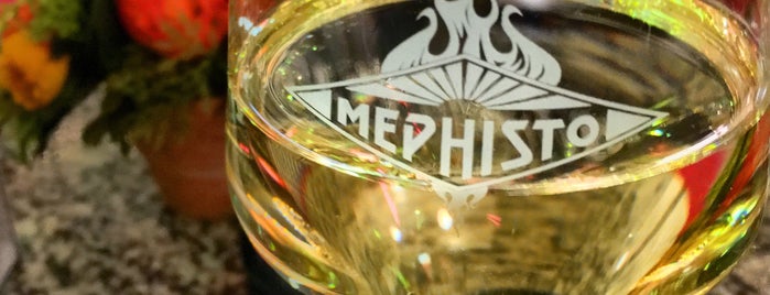 Mephisto is one of Leipzig 🚶🏼‍♀️🚶🏻.