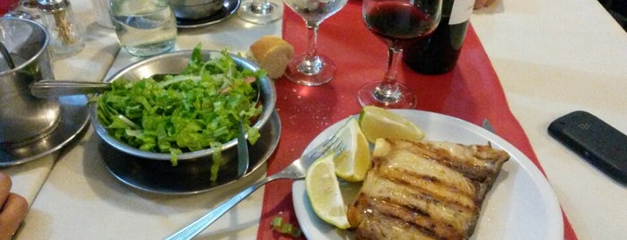 Restaurant dacal is one of Posti che sono piaciuti a Nicolás.