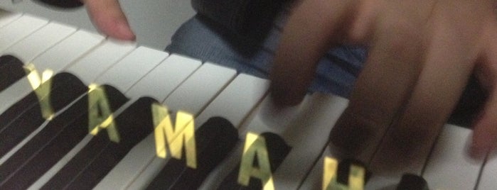 Yamaha Music School is one of Locais curtidos por Giancarlo.