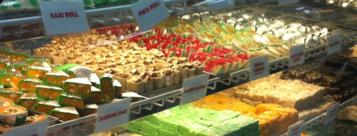 Gokul Sweets is one of Saharさんの保存済みスポット.