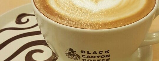 Black Canyon Coffee is one of Chanine Mae 님이 좋아한 장소.