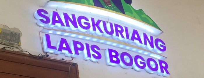 Lapis Bogor Sangkuriang is one of Kuliner Bo Pun Cur.
